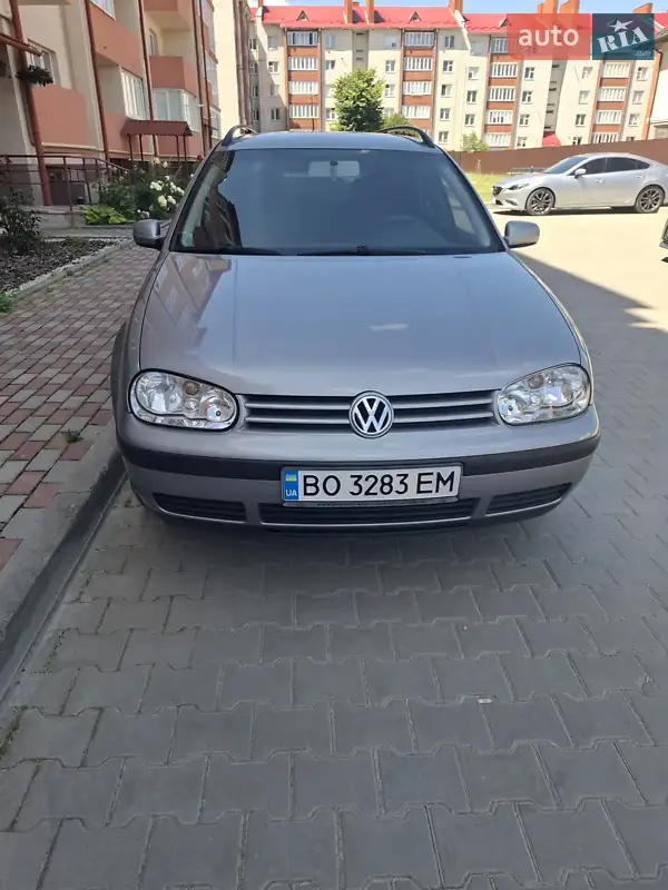 Volkswagen Golf