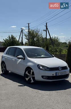 Хэтчбек Volkswagen Golf 2010 в Чернигове