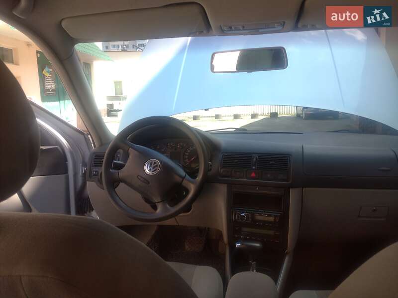 Хетчбек Volkswagen Golf 2002 в Кам'янець-Подільському