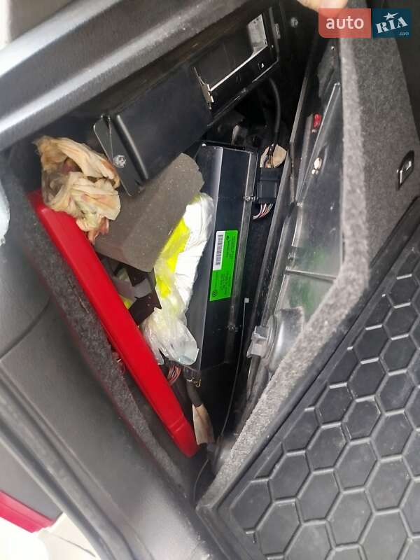 Хетчбек Volkswagen Golf 1999 в Києві