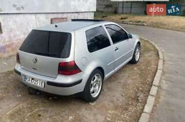 Хетчбек Volkswagen Golf 1999 в Києві