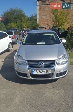 Універсал Volkswagen Golf 2009 в Чернігові