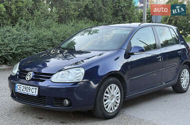 Хэтчбек Volkswagen Golf 2006 в Черновцах