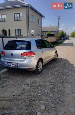 Хетчбек Volkswagen Golf 2012 в Чернівцях