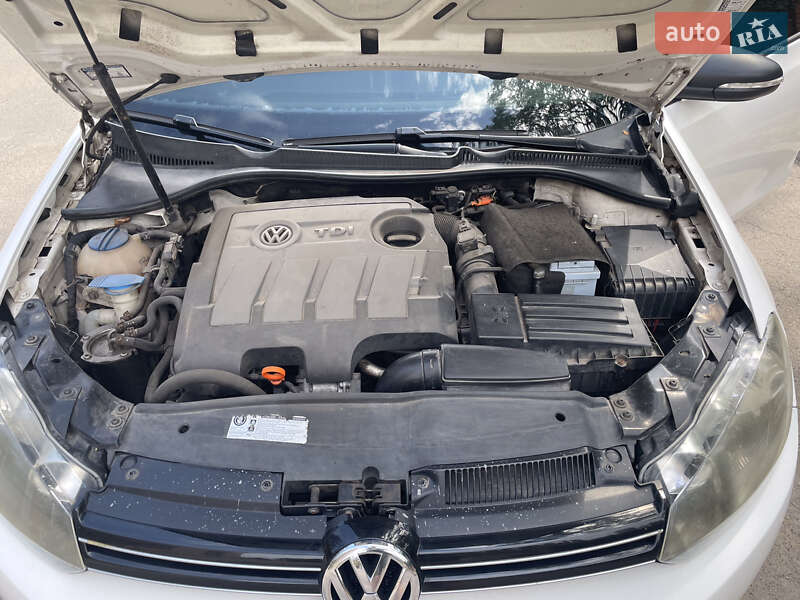 Хетчбек Volkswagen Golf 2010 в Кривому Розі