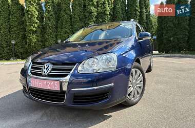Універсал Volkswagen Golf 2009 в Києві