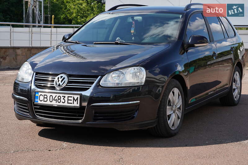 Универсал Volkswagen Golf 2008 в Новгород-Северском