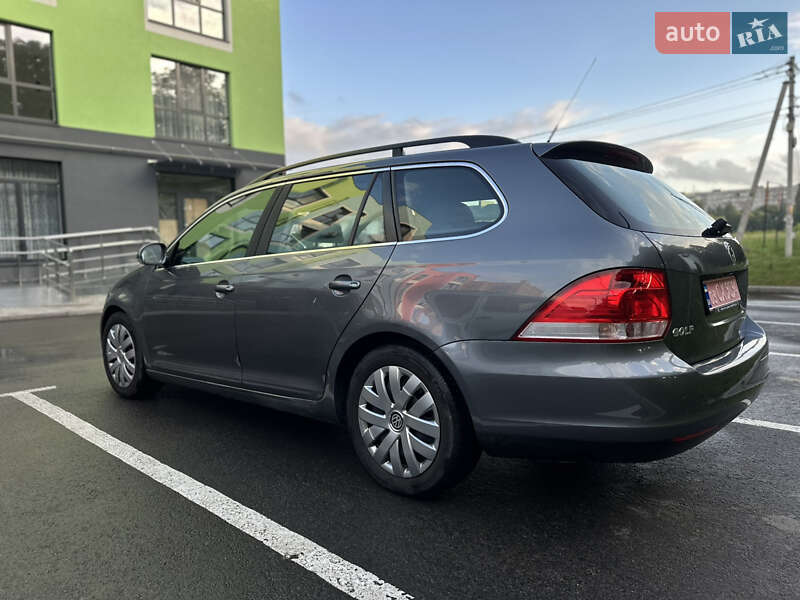 Універсал Volkswagen Golf 2008 в Рівному