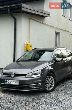 Универсал Volkswagen Golf 2018 в Львове