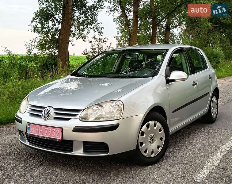 Volkswagen Golf 2004
