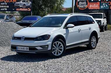 Универсал Volkswagen Golf 2017 в Харькове