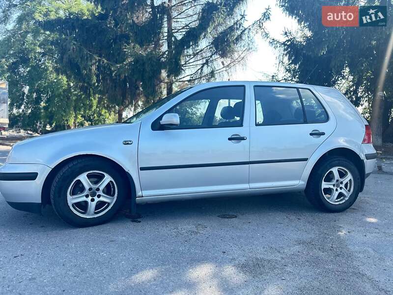 Volkswagen Golf 2000 Volkswagen Golf 2000