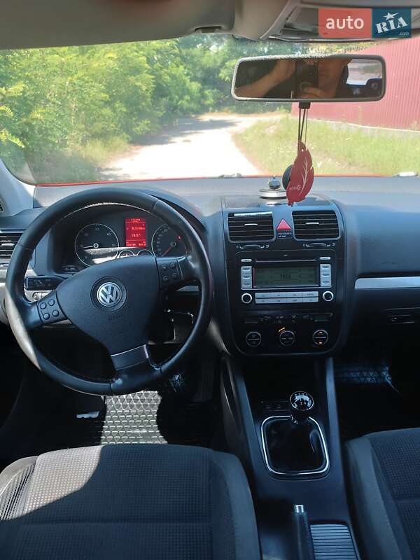 Універсал Volkswagen Golf 2008 в Рівному