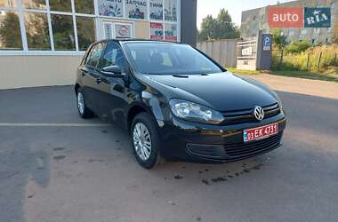 Хэтчбек Volkswagen Golf 2009 в Конотопе