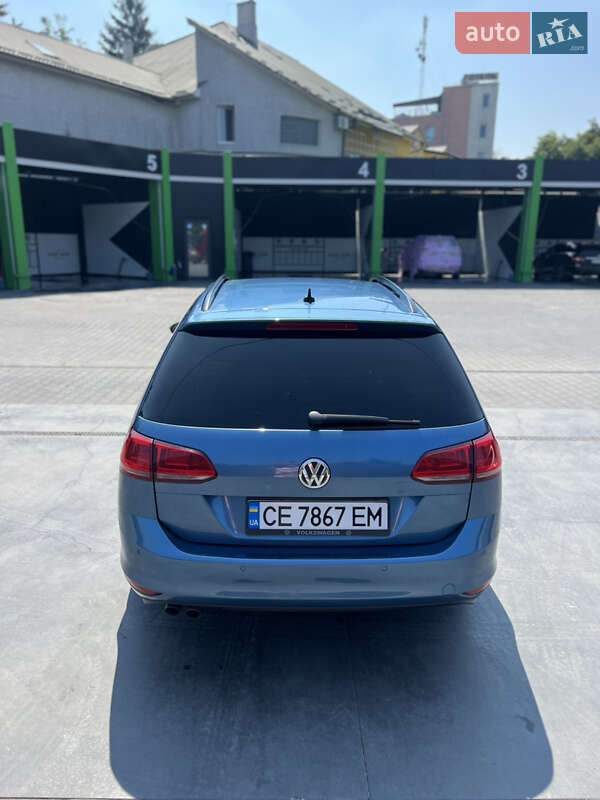 Універсал Volkswagen Golf 2015 в Чернівцях
