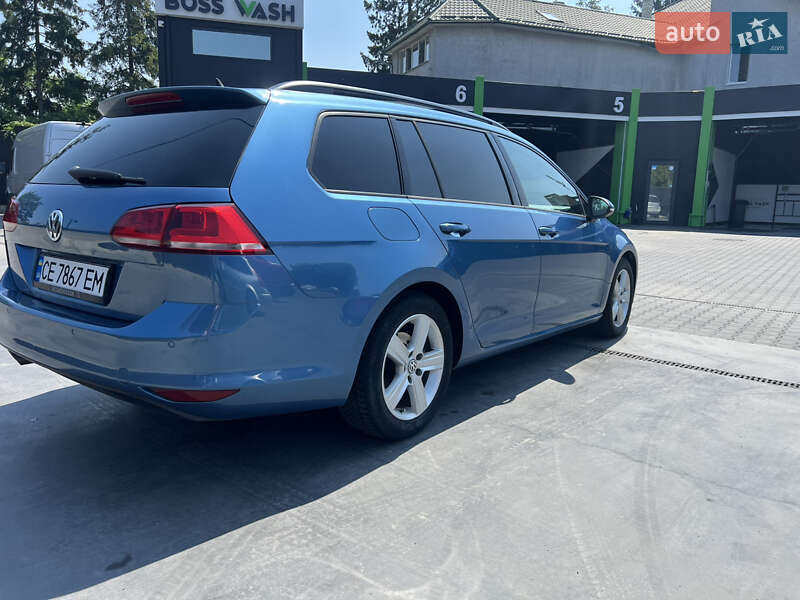 Універсал Volkswagen Golf 2015 в Чернівцях