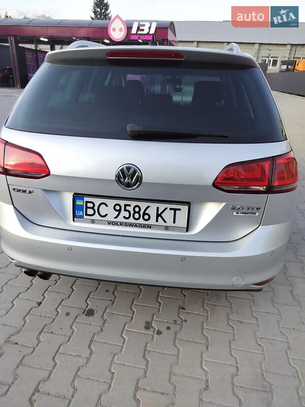 Універсал Volkswagen Golf 2016 в Стрию