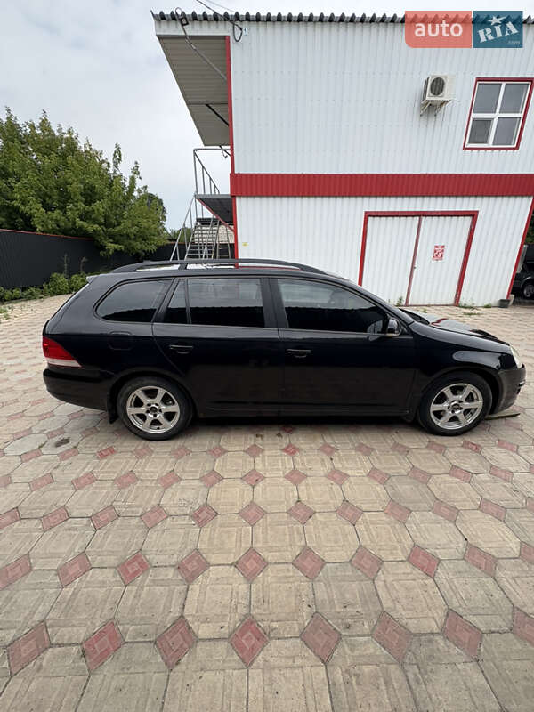Универсал Volkswagen Golf 2007 в Кролевце