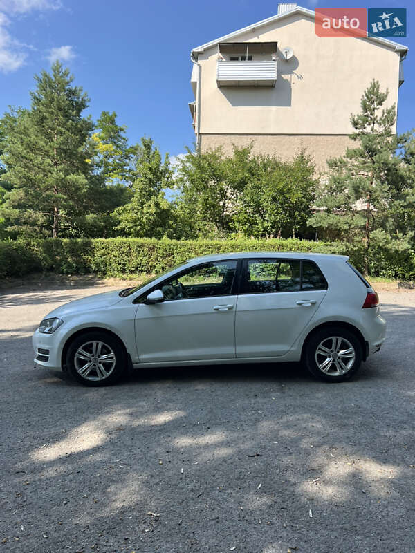 Хэтчбек Volkswagen Golf 2014 в Тернополе