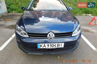 Универсал Volkswagen Golf 2016 в Киеве