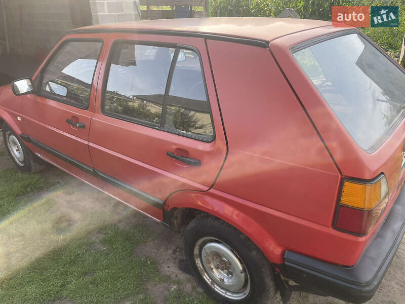 Хетчбек Volkswagen Golf 1990 в Почаєві