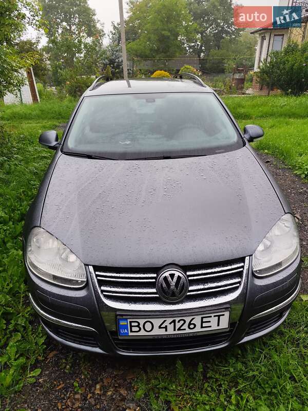 Универсал Volkswagen Golf 2008 в Рожнятове