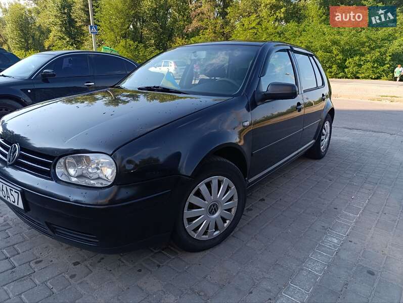 Хетчбек Volkswagen Golf 2000 в Кременчуці