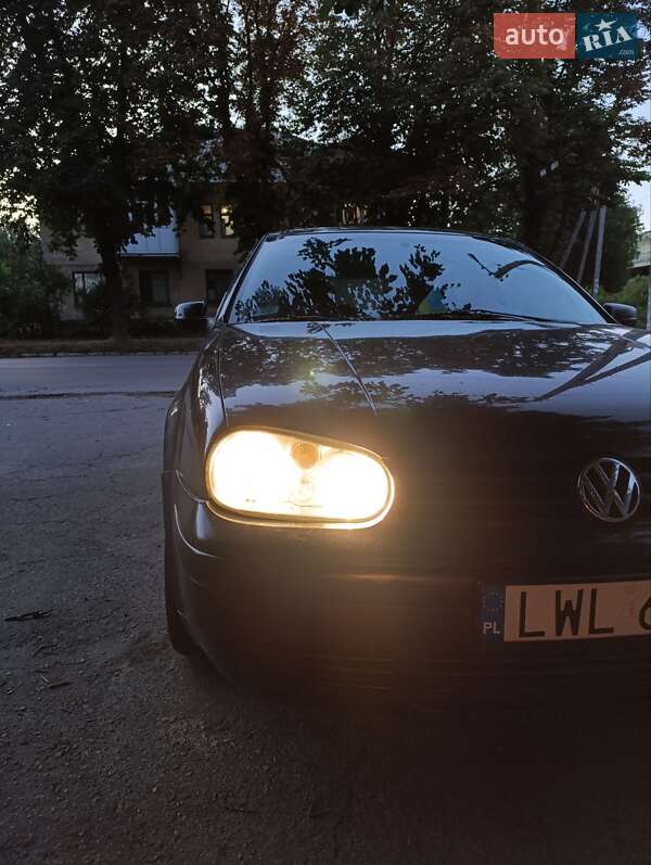 Хетчбек Volkswagen Golf 2000 в Кременчуці