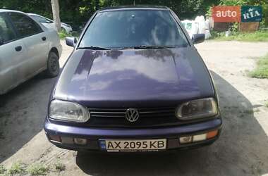 Хетчбек Volkswagen Golf 1996 в Харкові