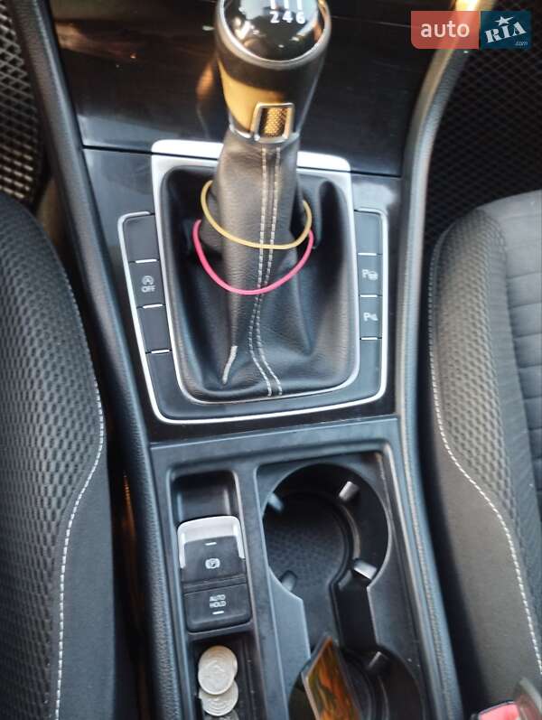 Універсал Volkswagen Golf 2015 в Пирятині