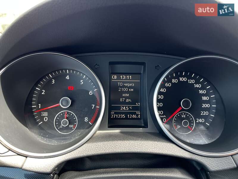 Хэтчбек Volkswagen Golf 2012 в Киеве