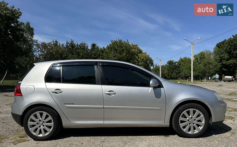 Хетчбек Volkswagen Golf 2007 в Харкові