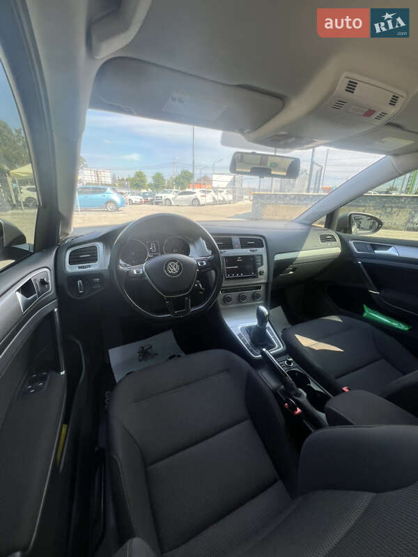 Універсал Volkswagen Golf 2017 в Білій Церкві