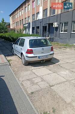 Хетчбек Volkswagen Golf 2000 в Чернівцях