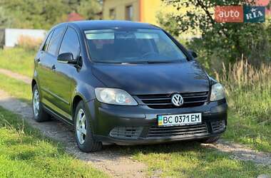 Хетчбек Volkswagen Golf 2005 в Дрогобичі