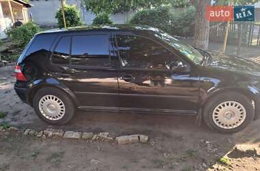 Хетчбек Volkswagen Golf 2003 в Синельниковому
