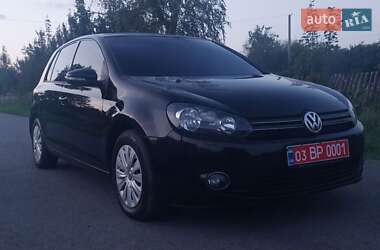 Хэтчбек Volkswagen Golf 2009 в Ровно