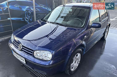 Хетчбек Volkswagen Golf 2001 в Одесі