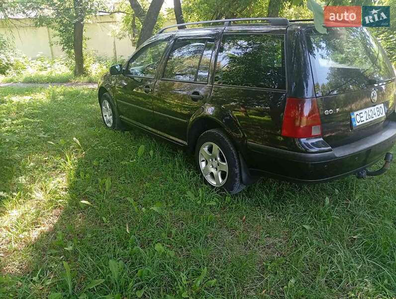 Універсал Volkswagen Golf 2001 в Хотині