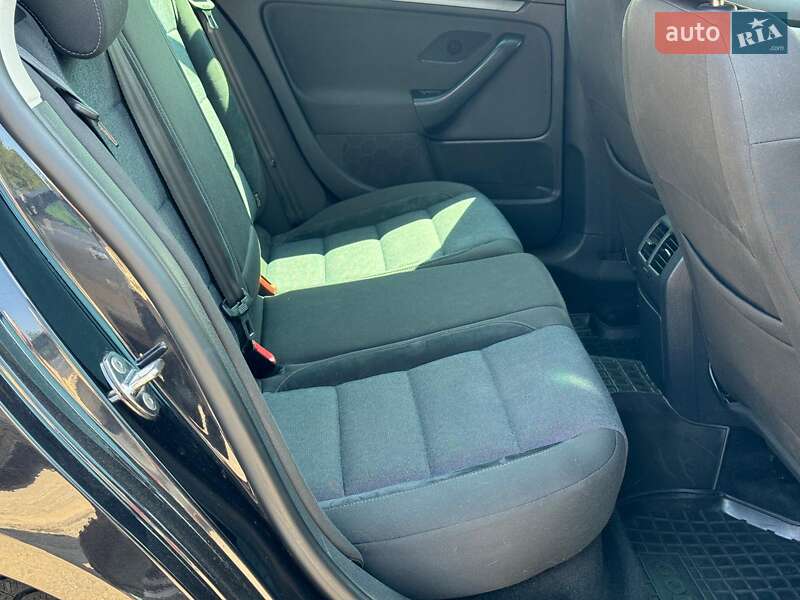 Універсал Volkswagen Golf 2011 в Вінниці