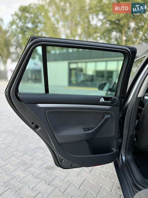 Універсал Volkswagen Golf 2007 в Полтаві