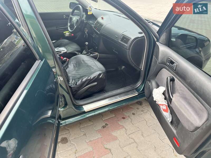 Хэтчбек Volkswagen Golf 1999 в Дунаевцах