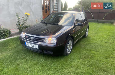 Хетчбек Volkswagen Golf 1999 в Снятині
