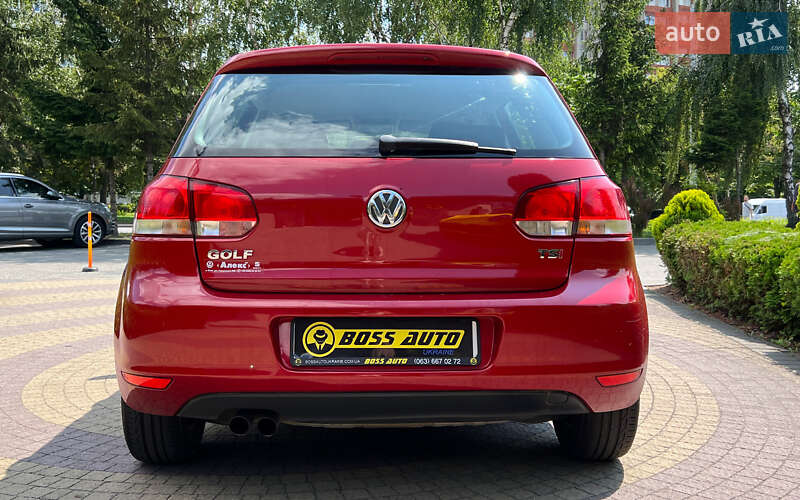 Хэтчбек Volkswagen Golf 2011 в Львове