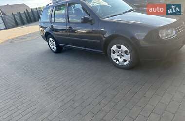 Универсал Volkswagen Golf 2000 в Маневичах