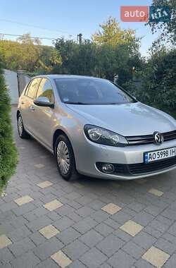 Хэтчбек Volkswagen Golf 2010 в Мукачево