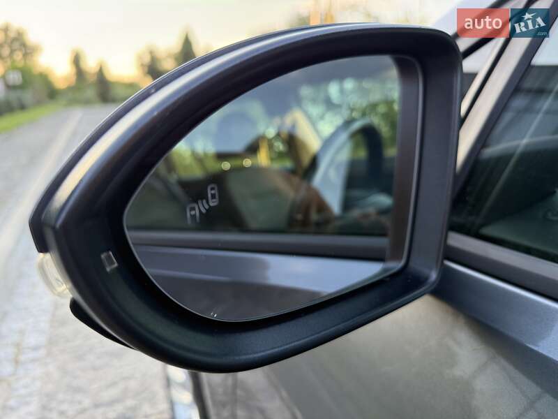 Универсал Volkswagen Golf 2019 в Пирятине