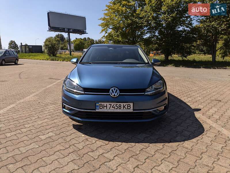 Хетчбек Volkswagen Golf 2018 в Одесі