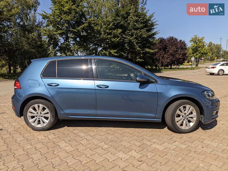 Хетчбек Volkswagen Golf 2018 в Одесі