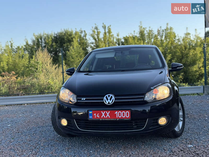 Хэтчбек Volkswagen Golf 2010 в Дрогобыче